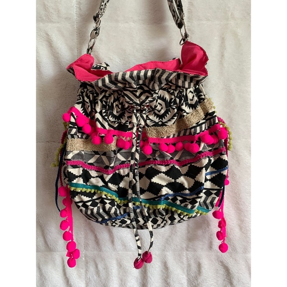 Aztec Patterned Bag - Picture 2 of 6